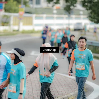 Runner Photo 8326796