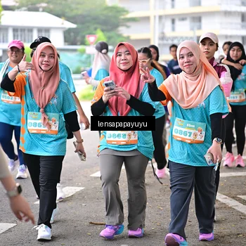 Runner Photo 8326799