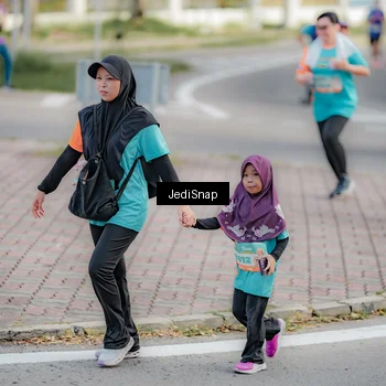 Runner Photo 8326801