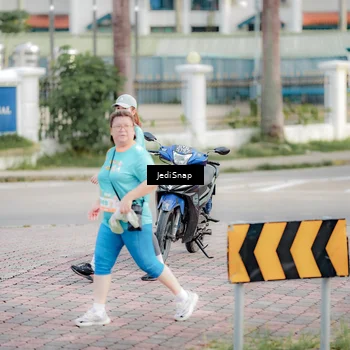 Runner Photo 8326824