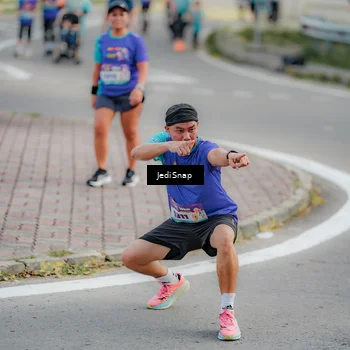 Runner Photo 8326846