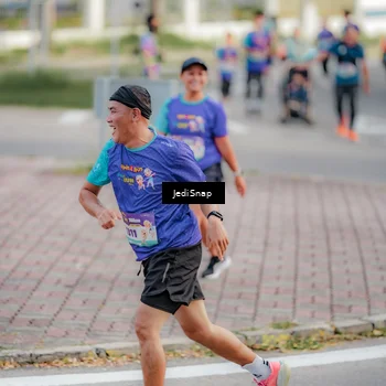 Runner Photo 8326855