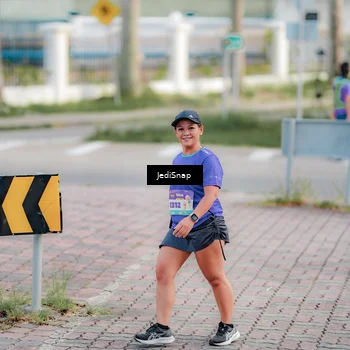Runner Photo 8326864