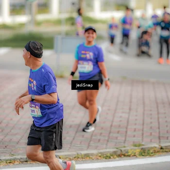 Runner Photo 8326870