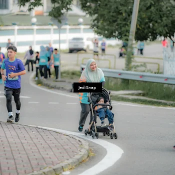 Runner Photo 8326885