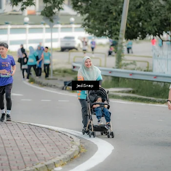 Runner Photo 8326889