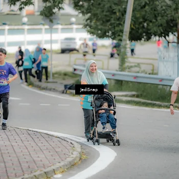 Runner Photo 8326891