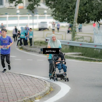 Runner Photo 8326893