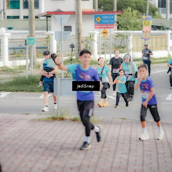 Runner Photo 8326903