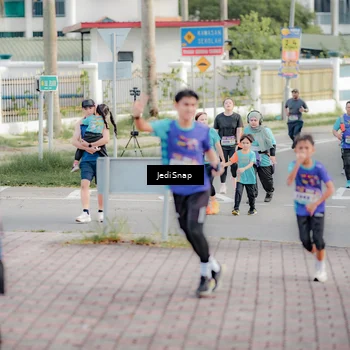 Runner Photo 8326907