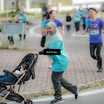 Runner Photo 8326914