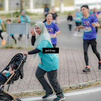 Runner Photo 8326918