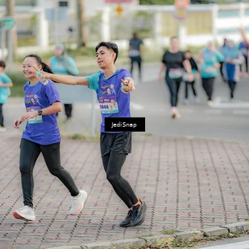 Runner Photo 8326919