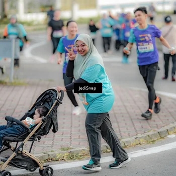 Runner Photo 8326920