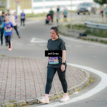 Runner Photo 8326966