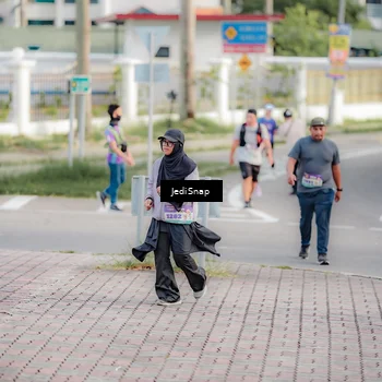 Runner Photo 8326973