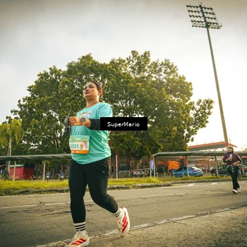 Runner Photo 8326990