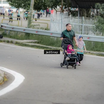 Runner Photo 8327020