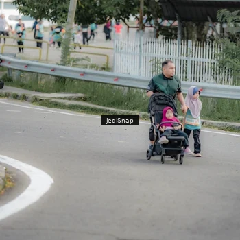 Runner Photo 8327021