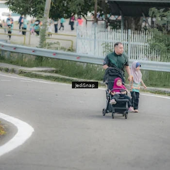 Runner Photo 8327029