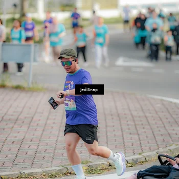 Runner Photo 8327051