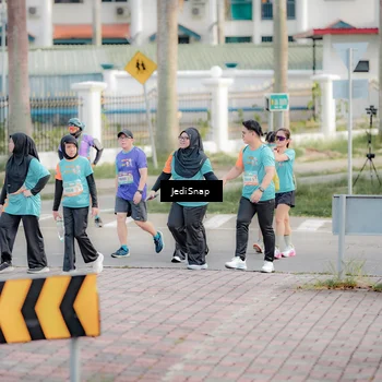 Runner Photo 8327081