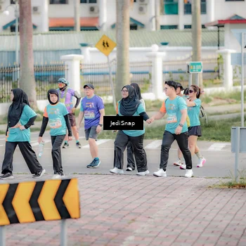 Runner Photo 8327085