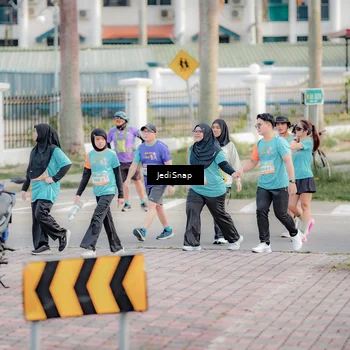 Runner Photo 8327086