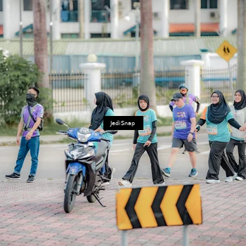 Runner Photo 8327087