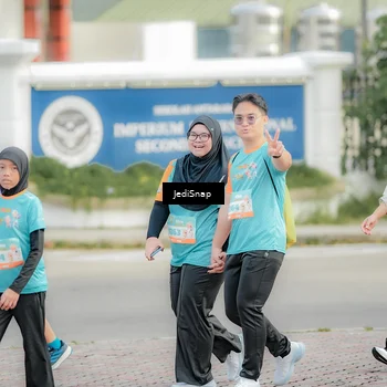 Runner Photo 8327115