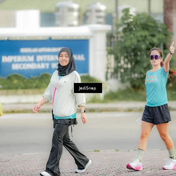 Runner Photo 8327122