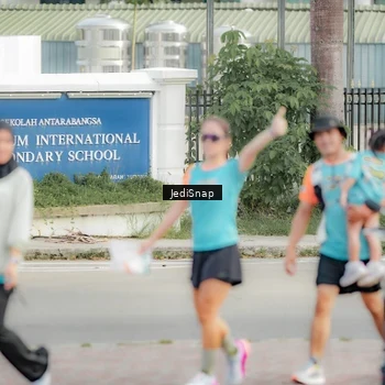 Runner Photo 8327128