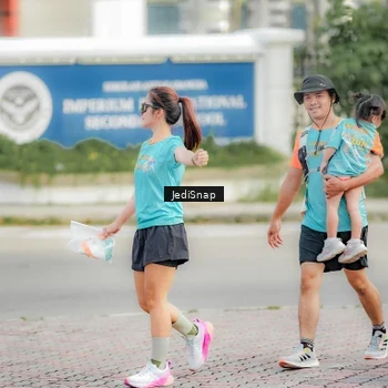 Runner Photo 8327139