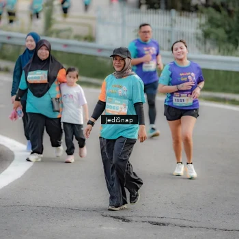 Runner Photo 8327151