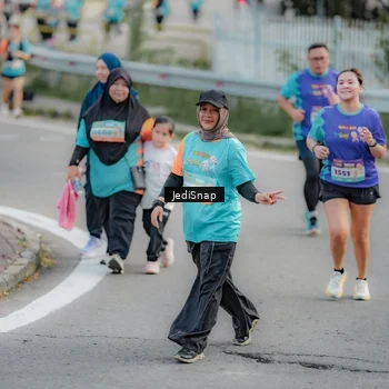 Runner Photo 8327157