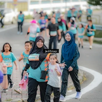 Runner Photo 8327178