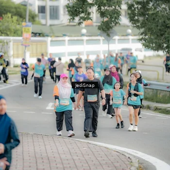 Runner Photo 8327184
