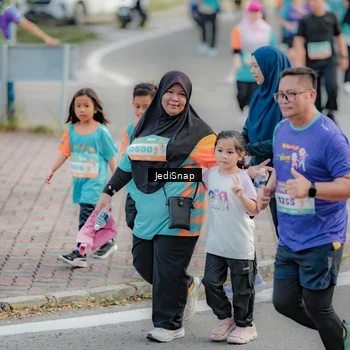Runner Photo 8327186