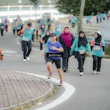 Runner Photo 8327209