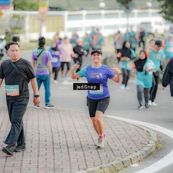 Runner Photo 8327222