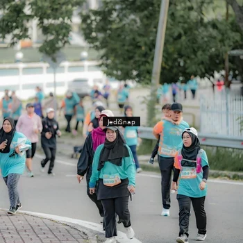 Runner Photo 8327228