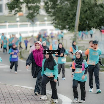 Runner Photo 8327236