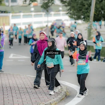 Runner Photo 8327242