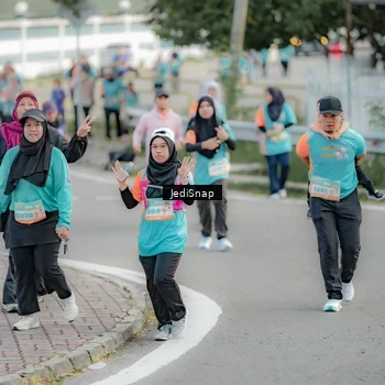 Runner Photo 8327244