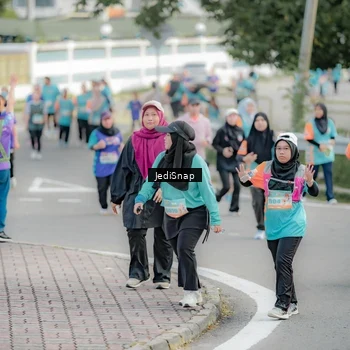 Runner Photo 8327247