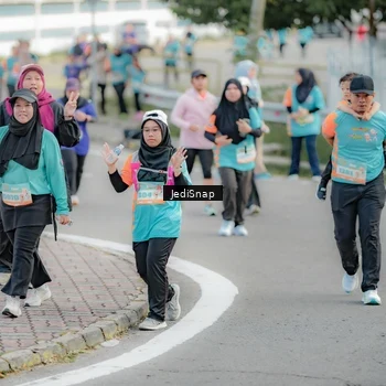 Runner Photo 8327250