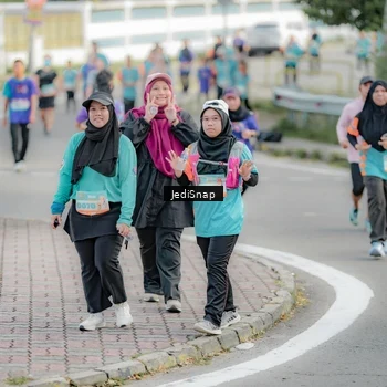 Runner Photo 8327255