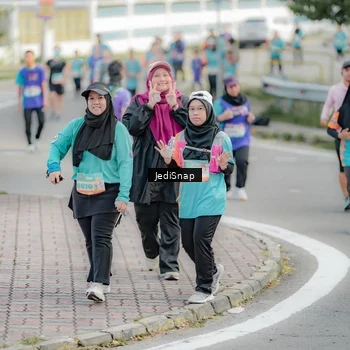 Runner Photo 8327264