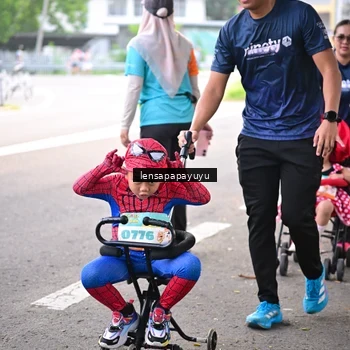 Runner Photo 8327275