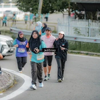 Runner Photo 8327276